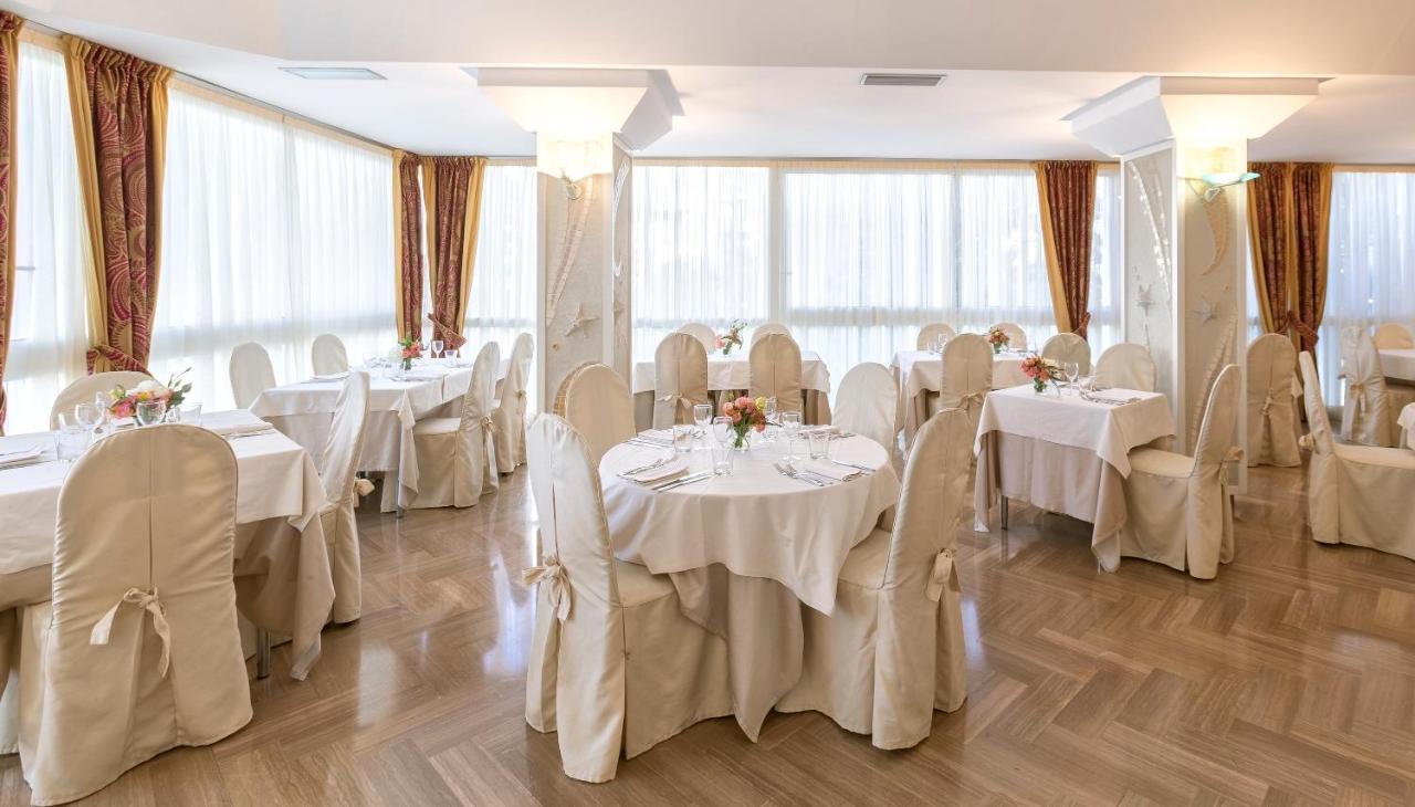 Hotel Feldberg Riccione Zewnętrze zdjęcie