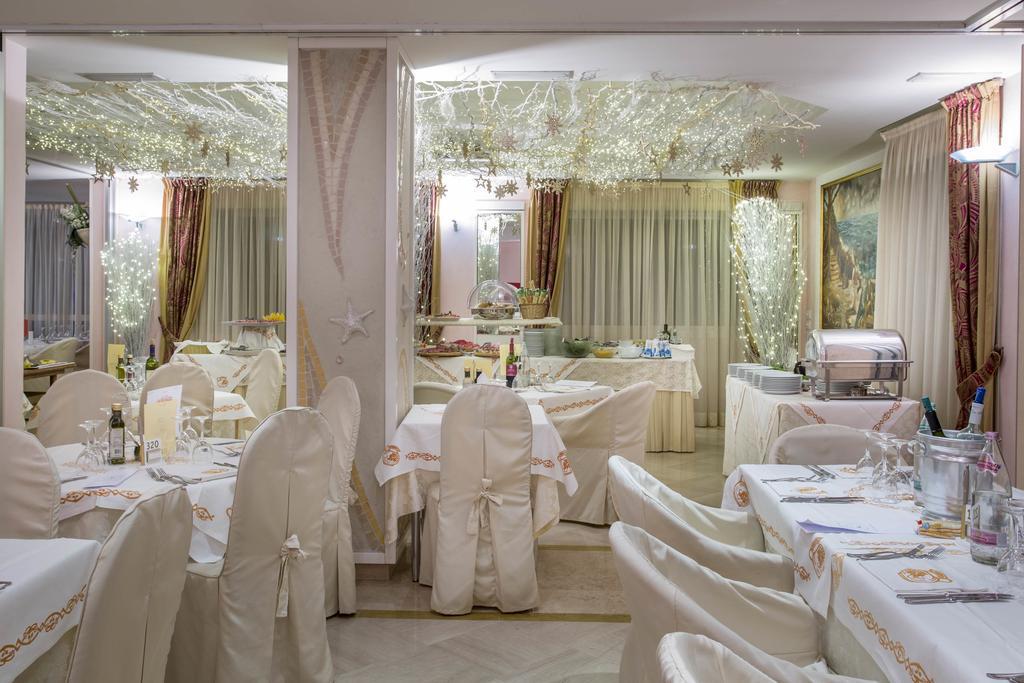 Hotel Feldberg Riccione Zewnętrze zdjęcie