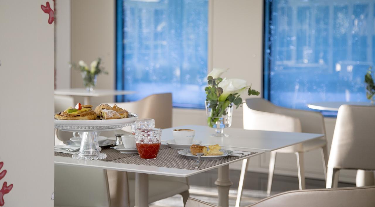 Hotel Feldberg Riccione Zewnętrze zdjęcie