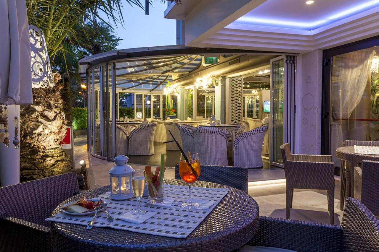 Hotel Feldberg Riccione Zewnętrze zdjęcie